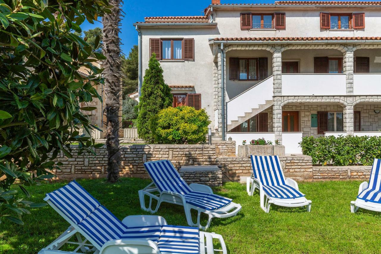 Apartments Rita Poreč Exteriör bild
