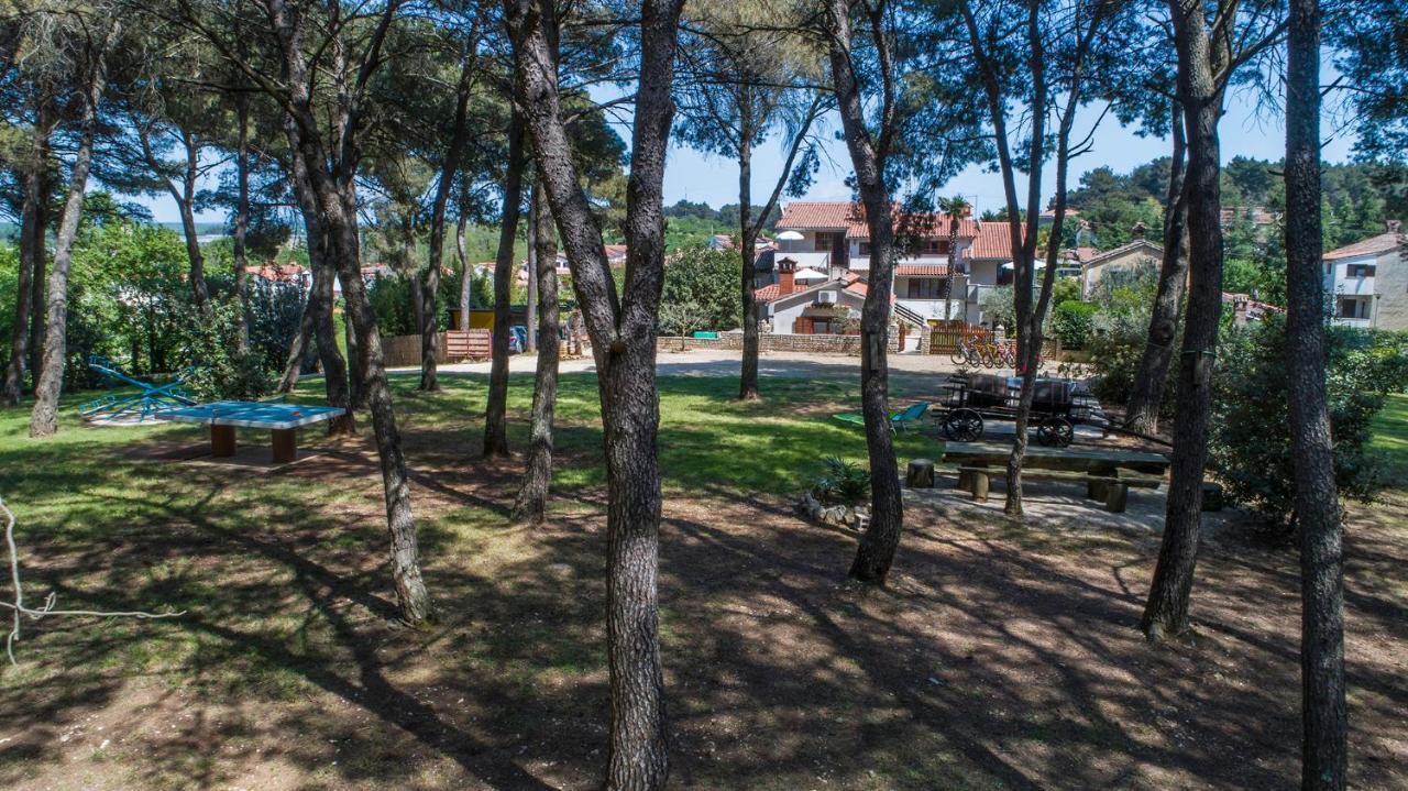 Apartments Rita Poreč Exteriör bild