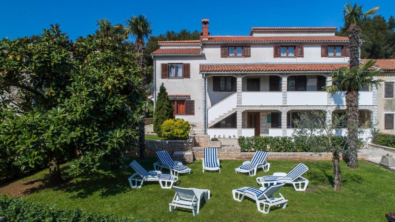 Apartments Rita Poreč Exteriör bild