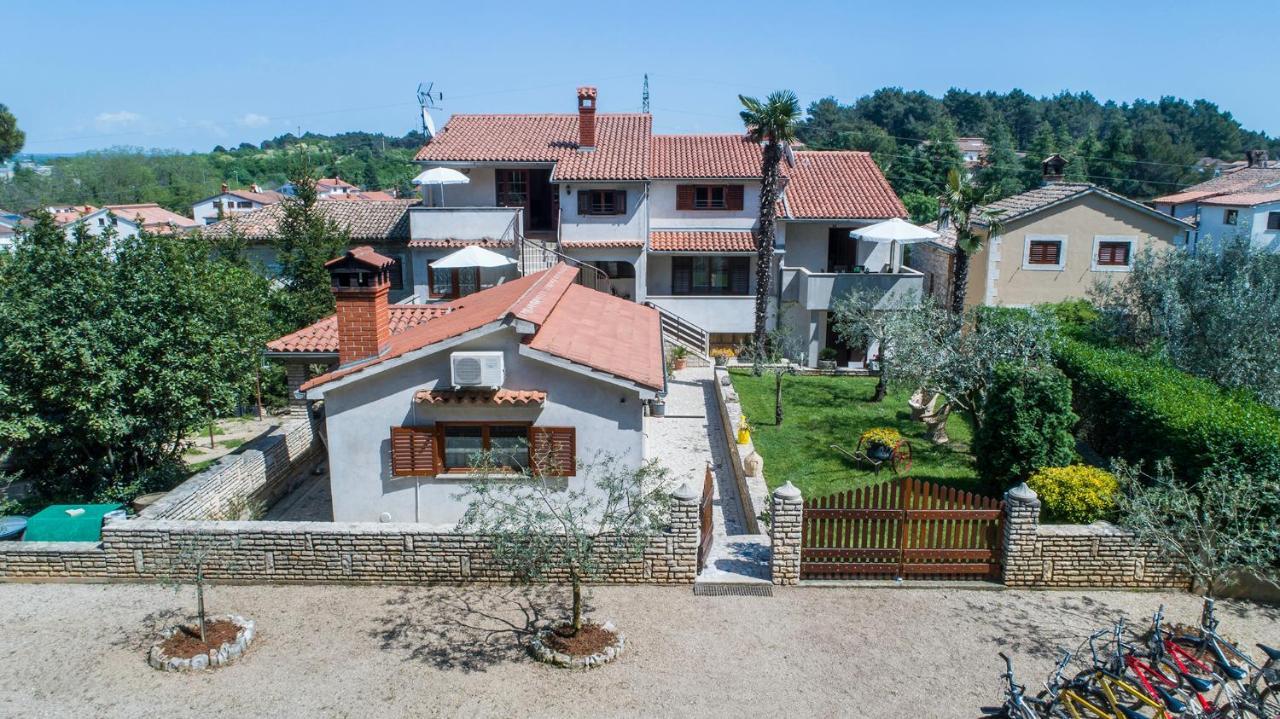Apartments Rita Poreč Exteriör bild