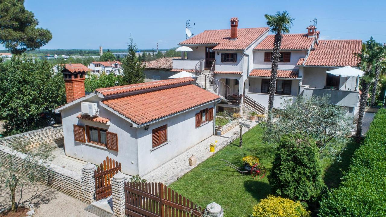 Apartments Rita Poreč Exteriör bild